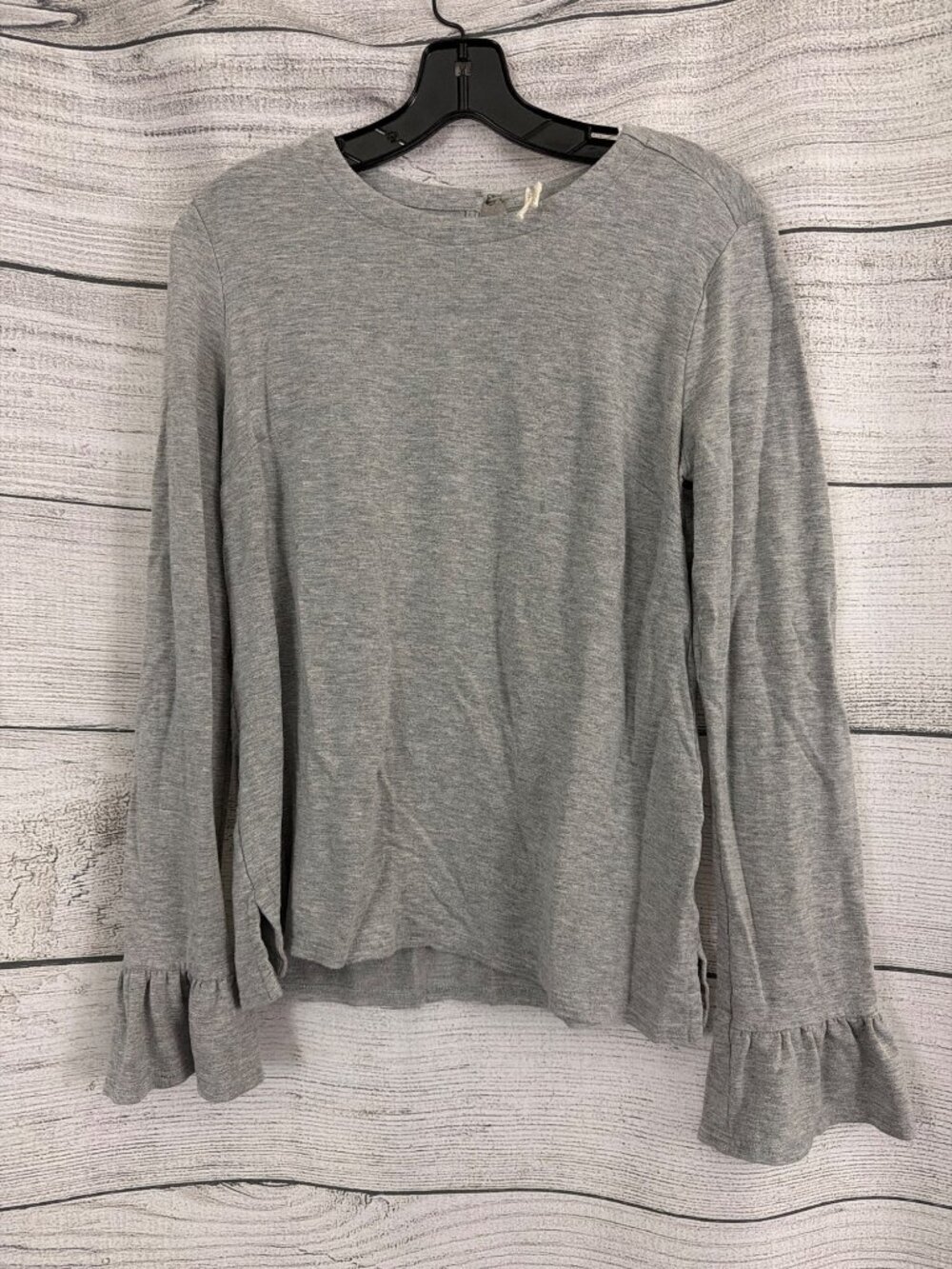 Teeberry & Weave Gray Long-Sleeve Top With Ruffle Cuffs Size S